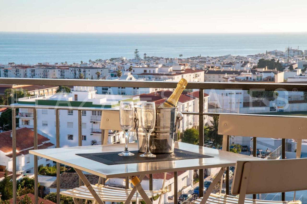 Appartamento Spectacular Sea Views From Solana 5 Street, Nerja Esterno foto