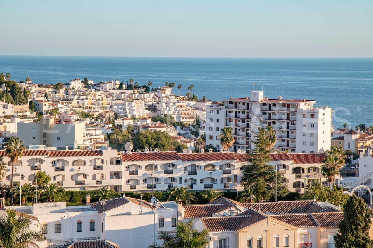 Appartamento Spectacular Sea Views From Solana 5 Street, Nerja Esterno foto